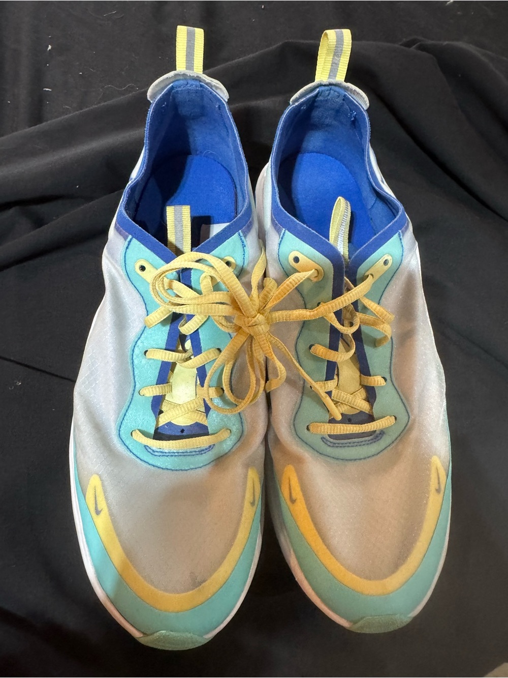Nike Athletic Shoes Gray Teal Yellow Blue